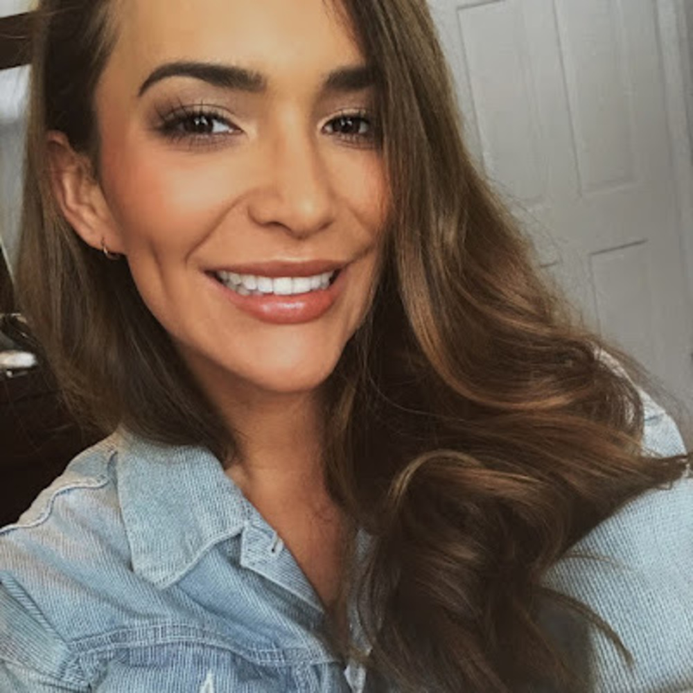 Meet your Posher, Cyndi